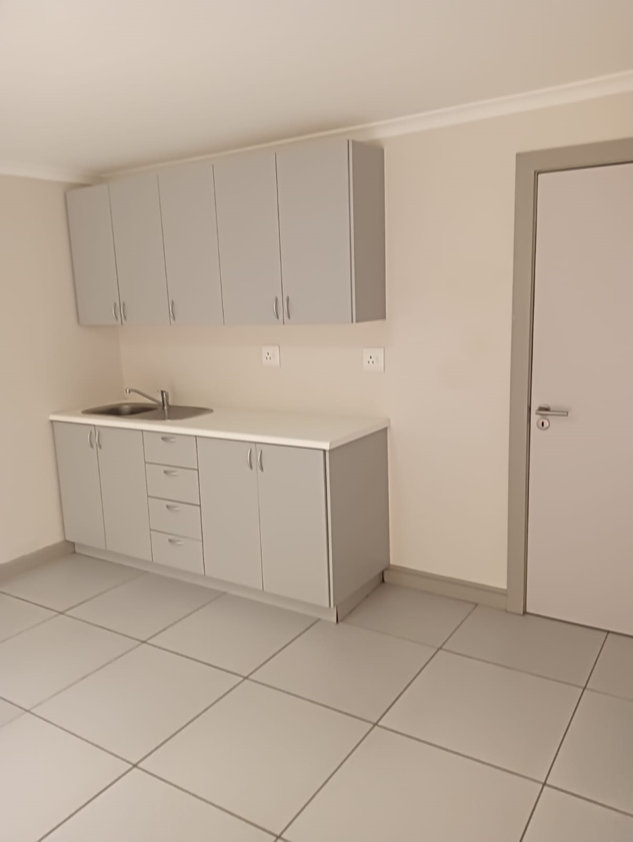 4 Bedroom Property for Sale in Fairway Heights Western Cape